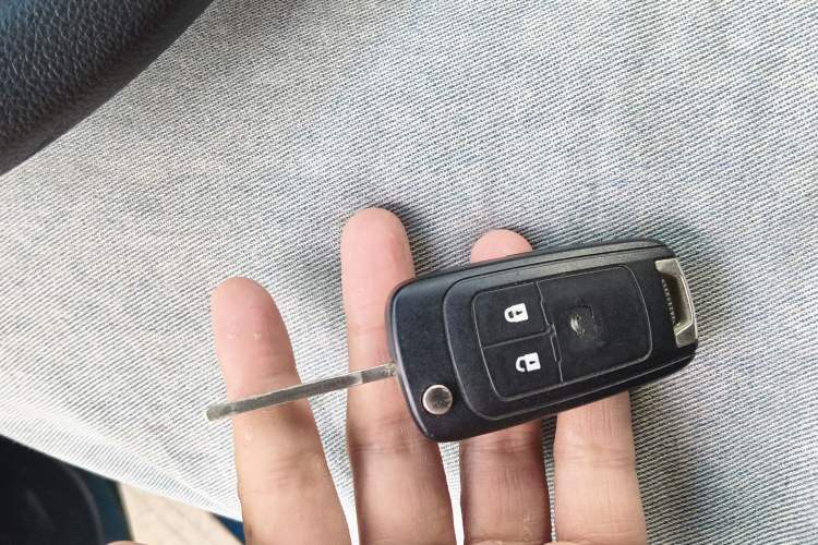 Used Buick GT 2013 XT 1.6L Automatic Fashion Edition Vehicle Key