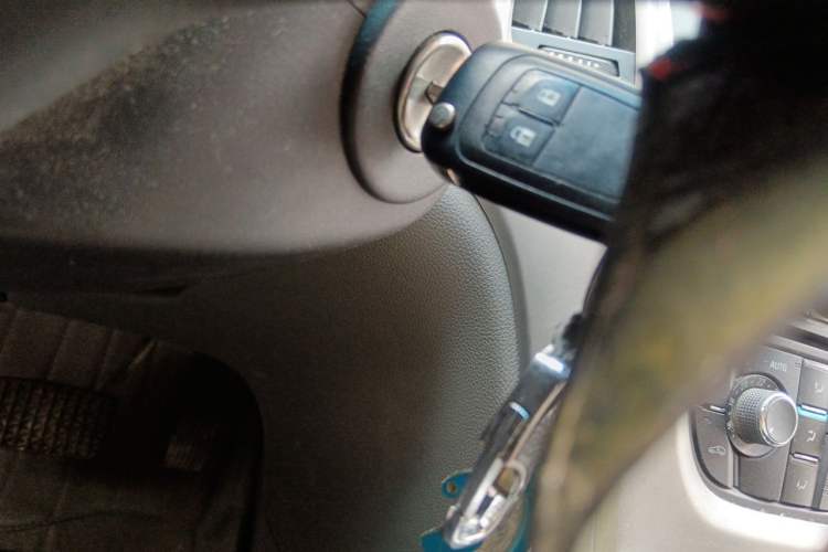 Used Buick GT 2013 XT 1.6L Automatic Fashion Edition Vehicle Key