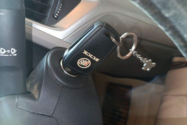 Used Buick GT 2013 XT 1.6L Automatic Comfort Edition Vehicle Key