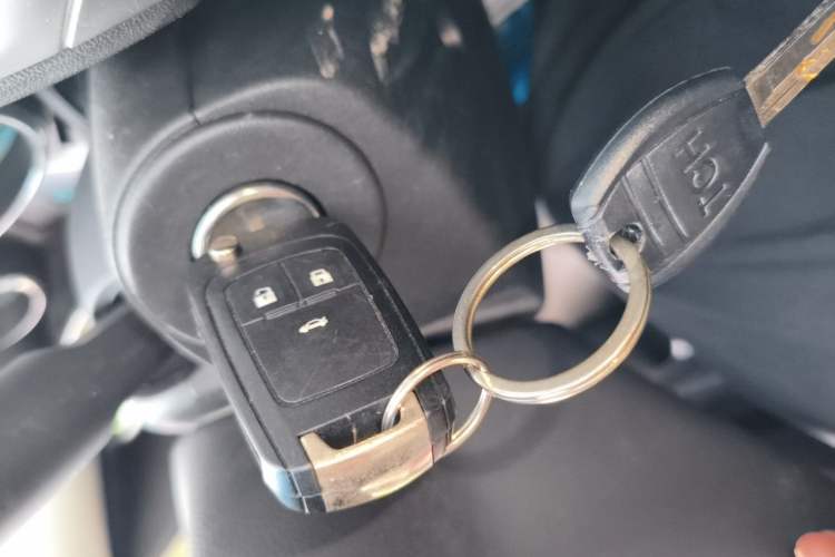 Used Buick GT 2013 XT 1.6L Automatic Fashion Edition Vehicle Key