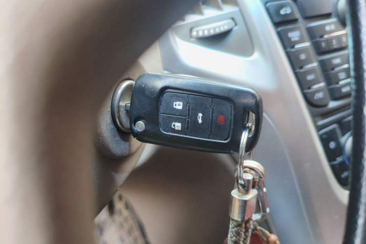 Used Buick GT 2013 GT 1.6L Manual Comfort Edition Vehicle Key