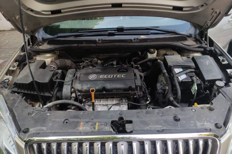 Used Buick GT 2013 GT 1.6L Automatic Fashion Edition Engine Bay