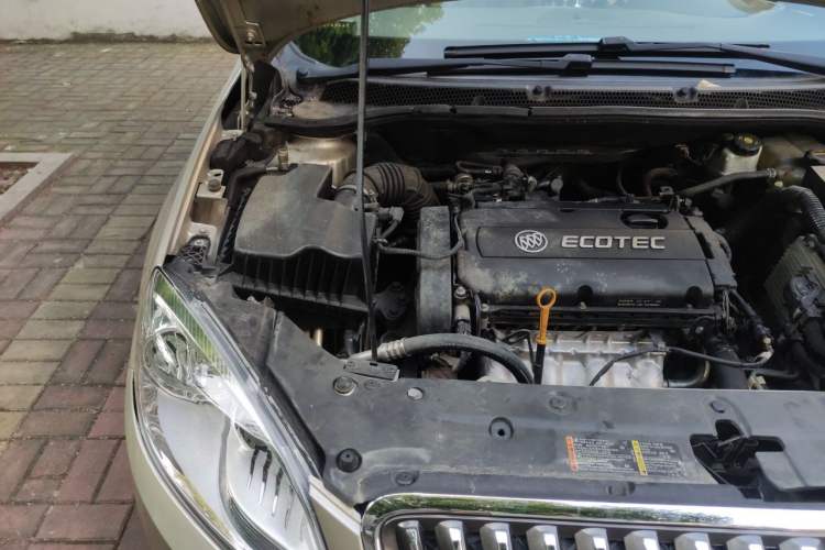Used Buick GT 2013 GT 1.6L Automatic Fashion Edition Engine Bay Right