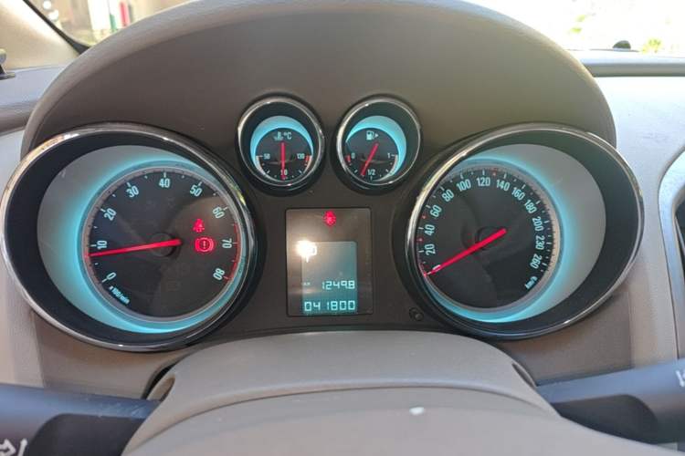 Used Buick GT 2013 GT 1.6L Automatic Fashion Edition Instrument Cluster