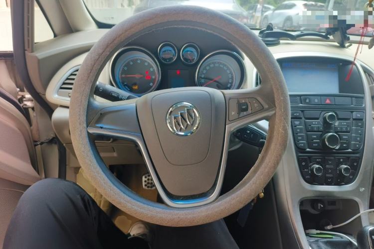 Used Buick GT 2013 GT 1.6L Manual Entry-Level Model Steering Wheel