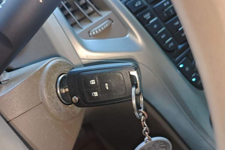 Used Buick GT 2013 GT 1.6L Automatic Fashion Edition Vehicle Key
