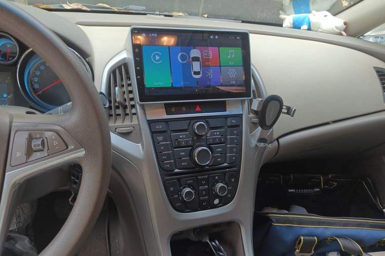Used Buick GT 2013 GT 1.6L Manual Entry-Level Model Audio And AC Panel