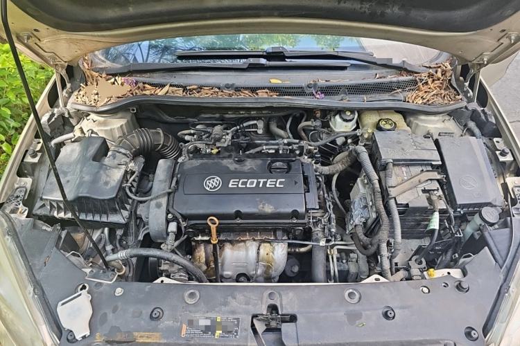 Used Buick GT 2013 GT 1.6L Automatic Fashion Edition Engine Bay