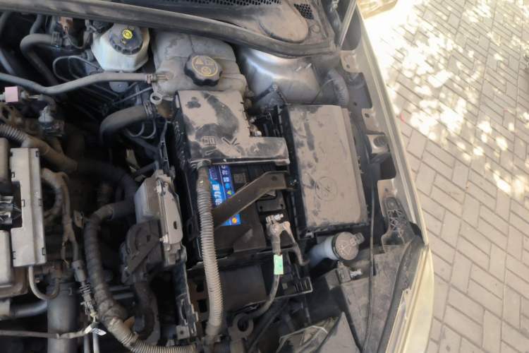 Used Buick GT 2013 GT 1.6L Automatic Fashion Edition Engine Bay Left