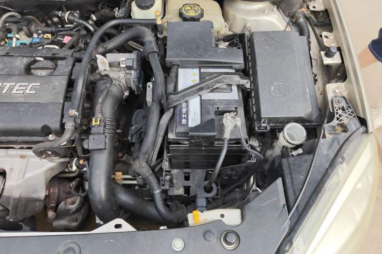 Used Buick GT 2013 GT 1.6T Automatic Fashion Sport Edition Engine Bay Left