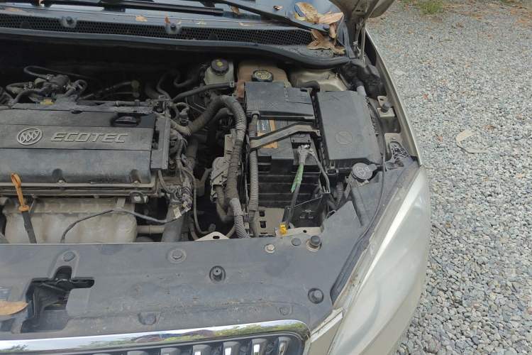 Used Buick GT 2013 GT 1.6L Manual Entry-Level Model Engine Bay Left