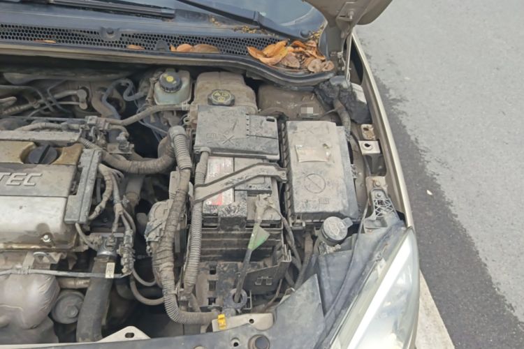 Used Buick GT 2013 GT 1.6L Manual Entry-Level Model Engine Bay Left