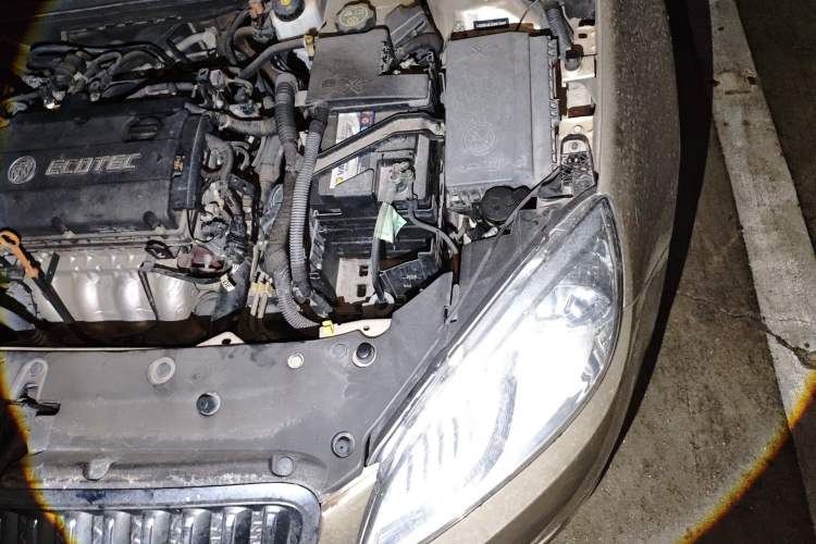 Used Buick GT 2013 GT 1.6L Automatic Comfort Edition Engine Bay Left