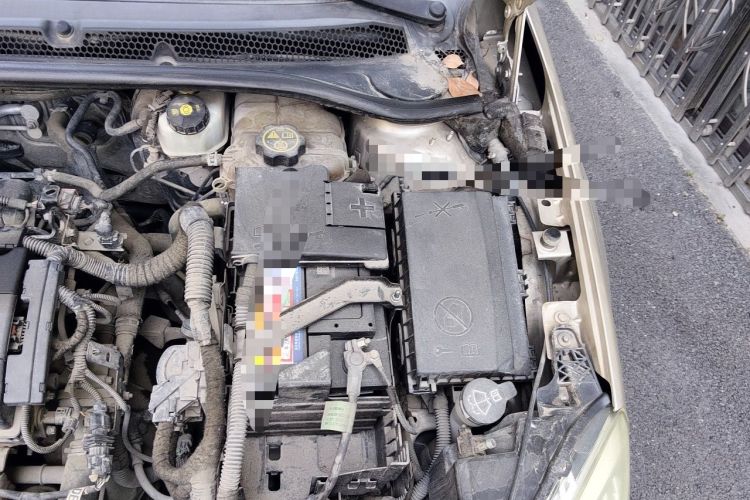 Used Buick GT 2013 GT 1.6L Manual Entry-Level Model Engine Bay Left