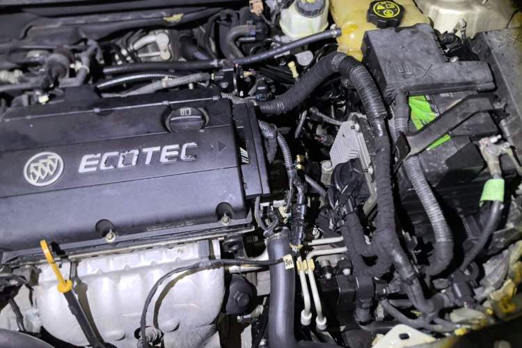Used Buick GT 2013 GT 1.6L Automatic Fashion Edition Engine Bay Left