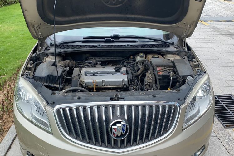 Used Buick GT 2013 GT 1.6L Automatic Fashion Edition Engine Bay