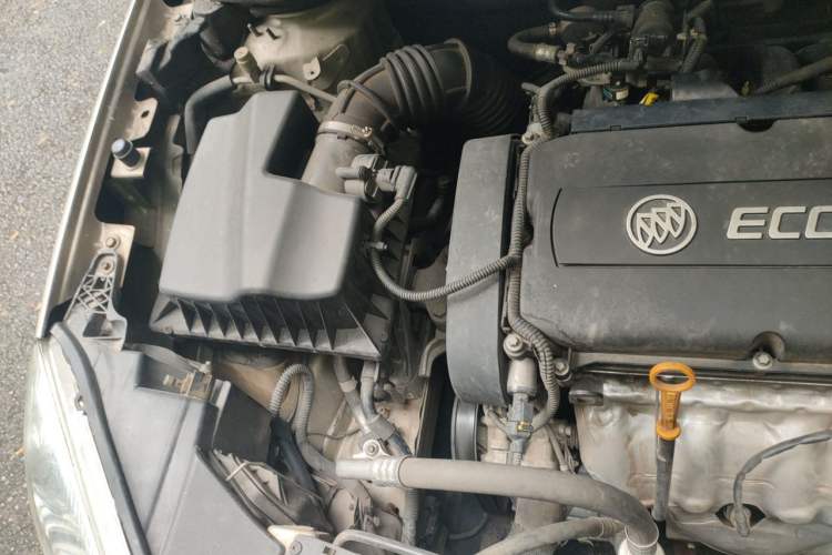 Used Buick GT 2013 GT 1.6L Automatic Fashion Edition Engine Bay Right