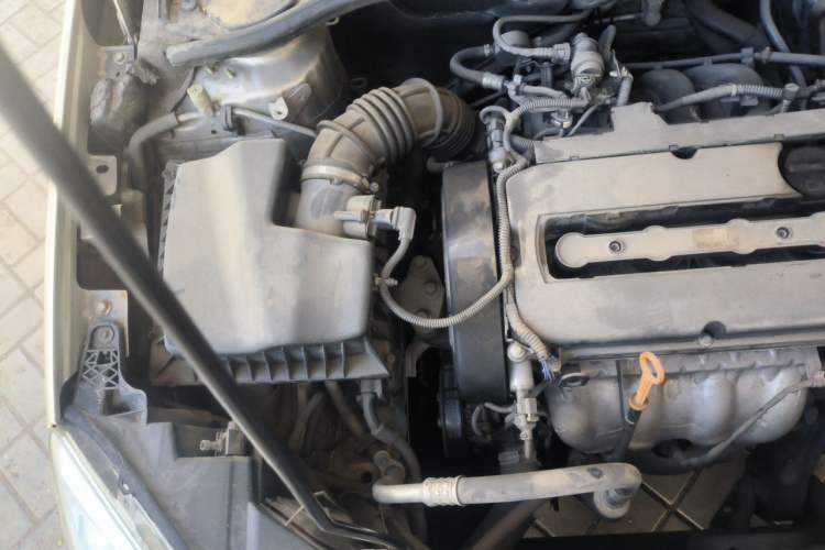 Used Buick GT 2013 GT 1.6L Automatic Fashion Edition Engine Bay Right