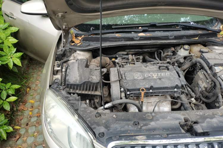 Used Buick GT 2013 GT 1.6L Automatic Fashion Edition Engine Bay Right