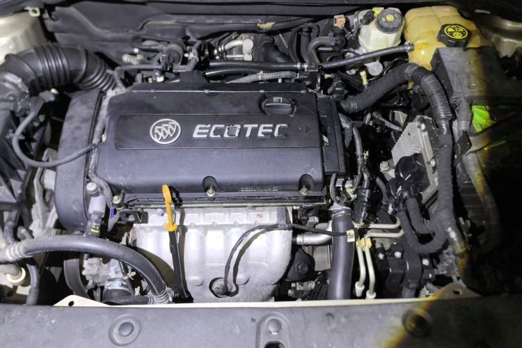 Used Buick GT 2013 GT 1.6L Automatic Fashion Edition Engine Bay