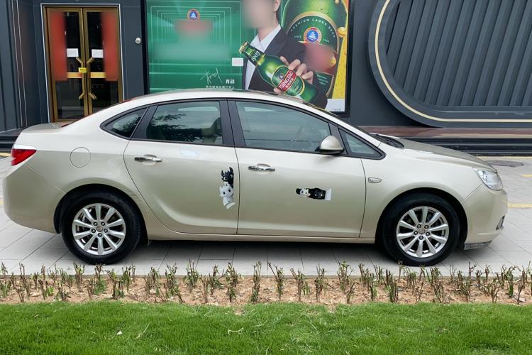 Used Buick GT 2013 GT 1.6L Automatic Fashion Edition Exterior 2