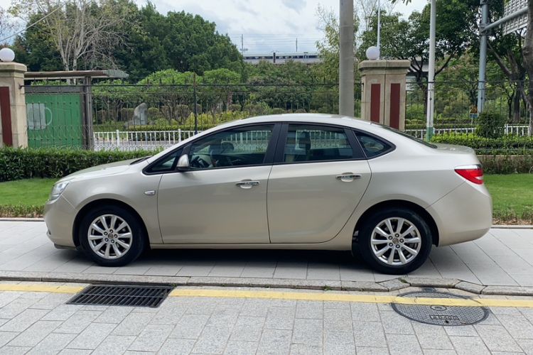 Used Buick GT 2013 GT 1.6L Automatic Fashion Edition Exterior 3