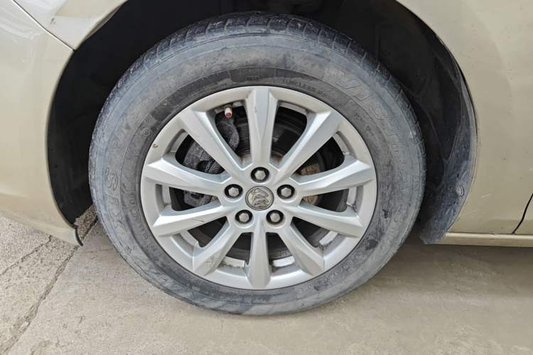 Used Buick GT 2013 GT 1.8L Automatic Fashion Edition Exterior 4