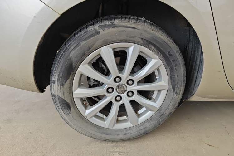 Used Buick GT 2013 GT 1.8L Automatic Fashion Edition Exterior 5