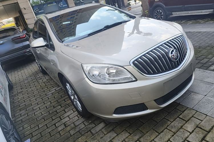 Used Buick GT 2013 GT 1.6L Manual Comfort Edition Front Right 45 Deg