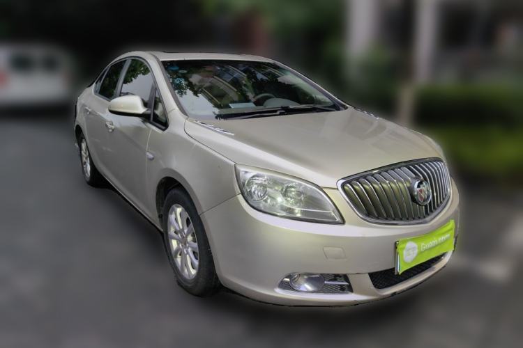 Used Buick GT 2013 GT 1.6L Automatic Fashion Edition Front Right 45 Deg