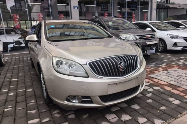 Used Buick GT 2013 GT 1.6L Automatic Fashion Edition Front Right 45 Deg