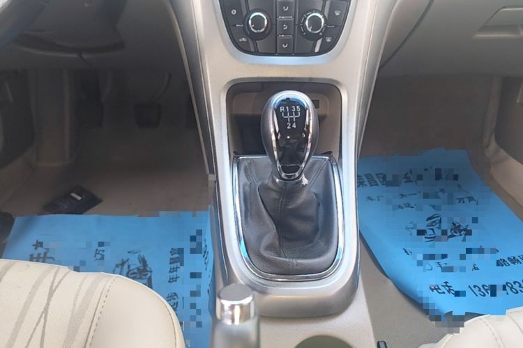 Used Buick GT 2013 GT 1.6L Manual Comfort Edition Gear Lever