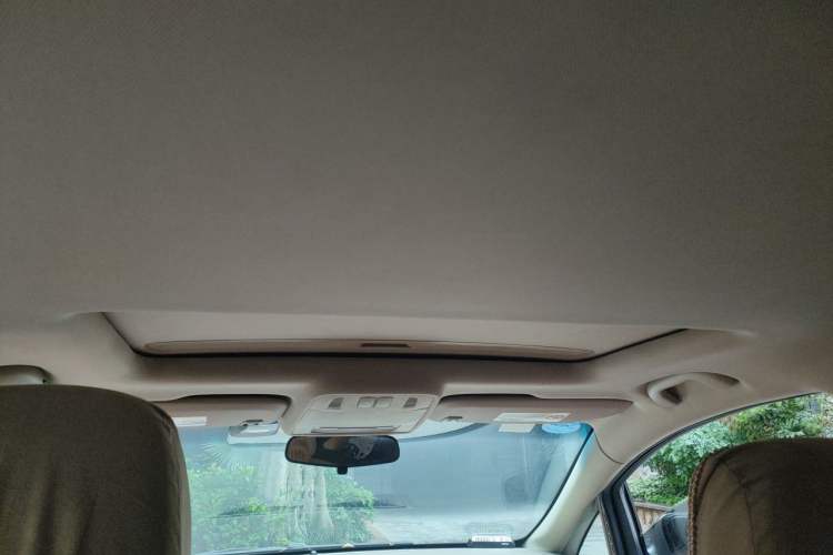 Used Buick GT 2013 GT 1.6L Automatic Fashion Edition Headliner