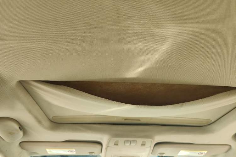 Used Buick GT 2013 GT 1.6L Automatic Fashion Edition Headliner