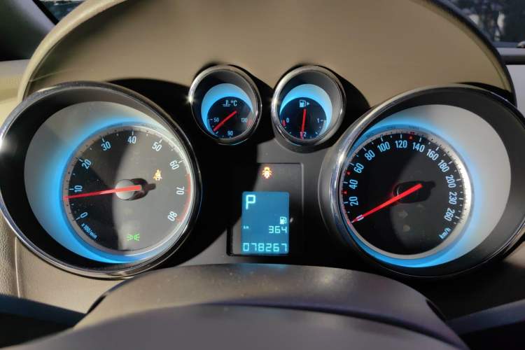 Used Buick GT 2013 GT 1.6L Automatic Fashion Edition Instrument Cluster
