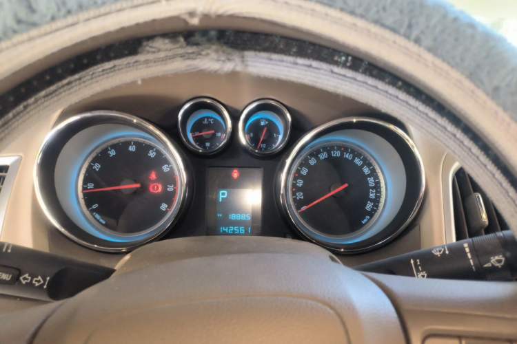 Used Buick GT 2013 GT 1.6L Automatic Fashion Edition Instrument Cluster