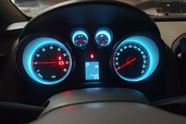 Used Buick GT 2013 GT 1.6L Automatic Fashion Edition Instrument Cluster