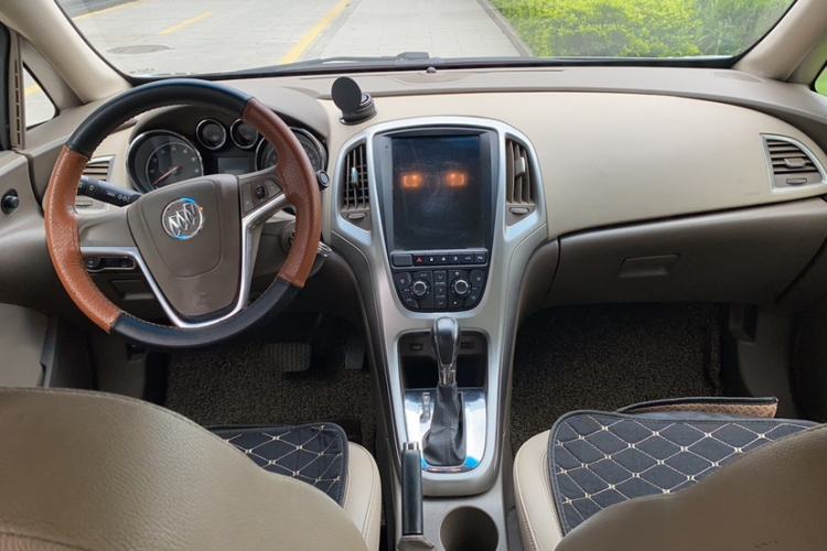 Used Buick GT 2013 GT 1.6L Automatic Fashion Edition Interior 1