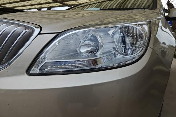 Used Buick GT 2013 GT 1.8L Automatic Fashion Edition Left Front Headlight