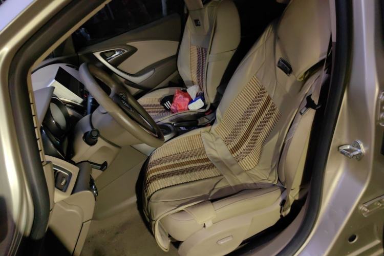 Used Buick GT 2013 GT 1.6L Automatic Fashion Edition Left Front Seat