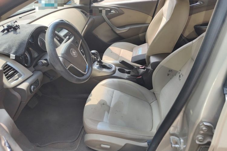 Used Buick GT 2013 GT 1.6L Automatic Fashion Edition Left Front Seat