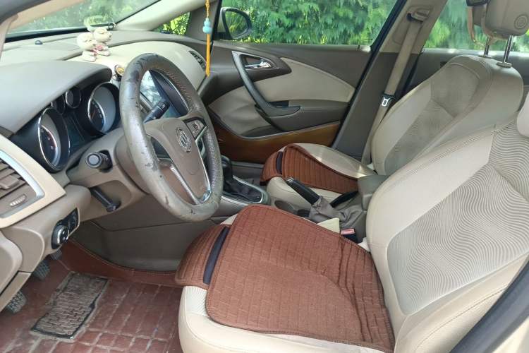 Used Buick GT 2013 GT 1.6L Manual Entry-Level Model Left Front Seat