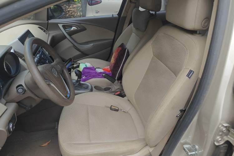 Used Buick GT 2013 GT 1.6L Manual Entry-Level Model Left Front Seat