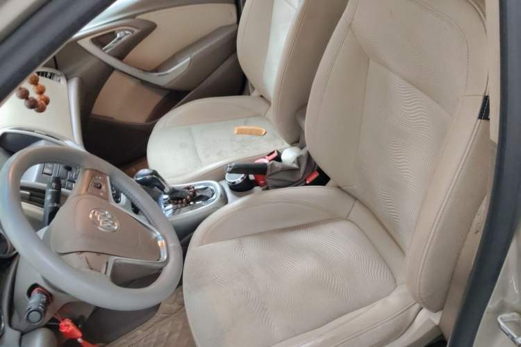 Used Buick GT 2013 GT 1.6L Automatic Fashion Edition Left Front Seat