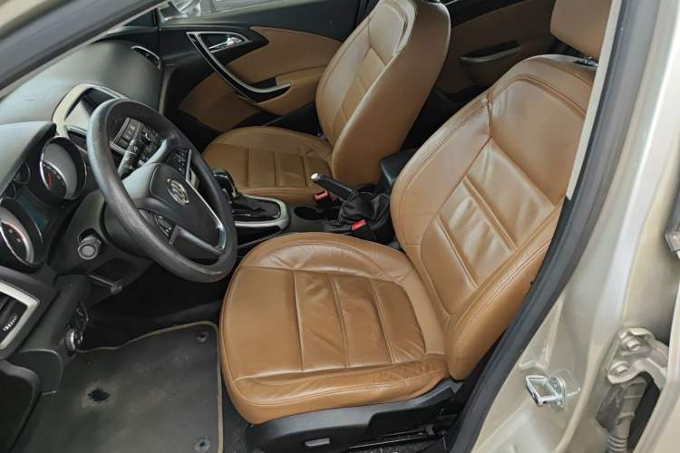 Used Buick GT 2013 GT 1.8L Automatic Fashion Edition Left Front Seat