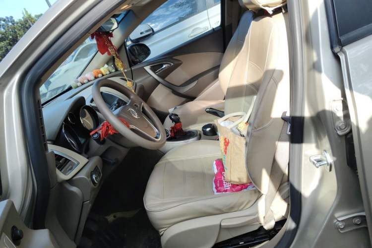 Used Buick GT 2013 GT 1.6L Manual Entry-Level Model Left Front Seat