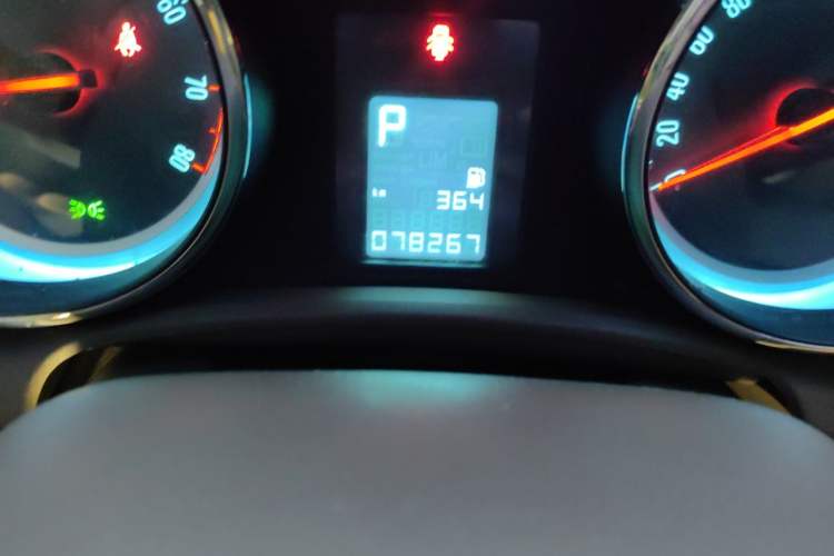 Used Buick GT 2013 GT 1.6L Automatic Fashion Edition Odometer Close Up