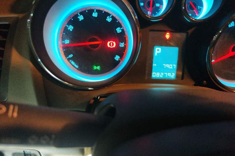 Used Buick GT 2013 GT 1.6L Automatic Fashion Edition Odometer Close Up