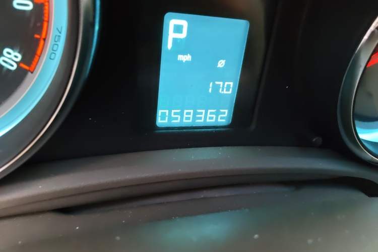 Used Buick GT 2013 GT 1.6L Automatic Fashion Edition Odometer Close Up