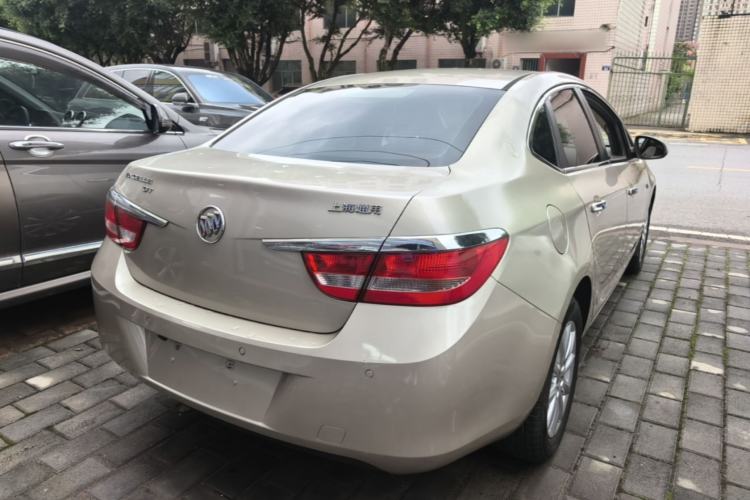 Used Buick GT 2013 GT 1.6L Automatic Fashion Edition Rear Right 45 Deg